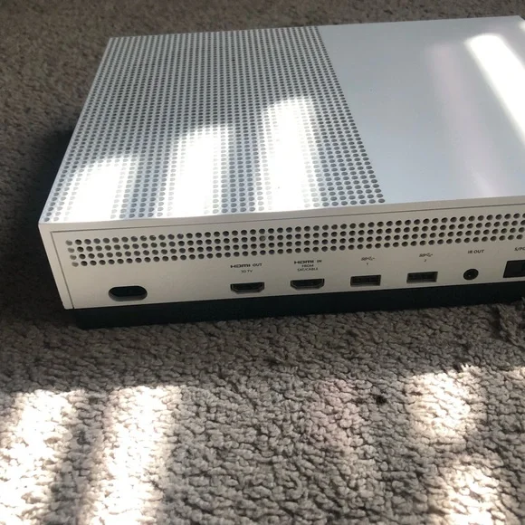 Xbox One S